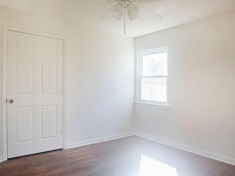 3952 Overheights Dr — Photo 13