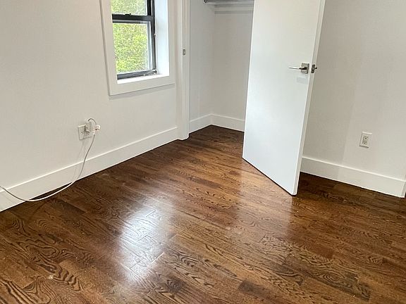 5th image of 539 Marcy Ave APT 3L