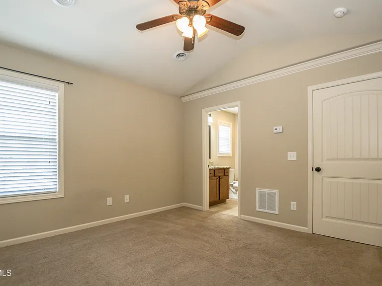 1900 Knob Creek Rd #402 — Photo 14