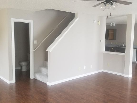 3rd image of 2633 Brewster Ln