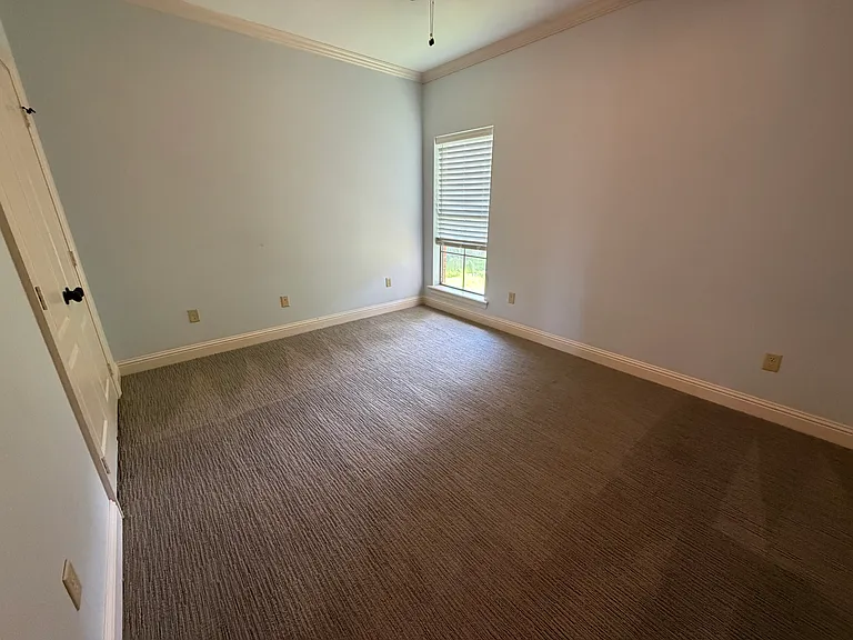 136 Captain Hm Shreve Blvd — Photo 17