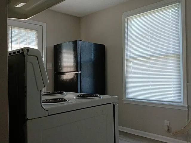 107 Old Hopkinsville Hwy #A — Photo 30