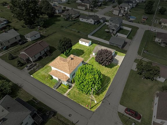 4th image of 58 Poplar St