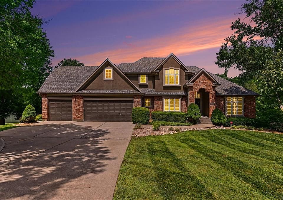 1st image of 4301 SE Willow Place Ct