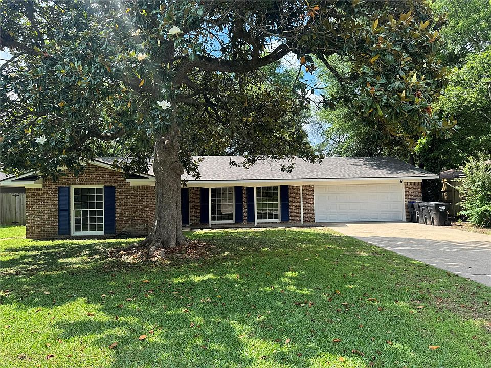 1st image of 502 Meadowbrook Dr