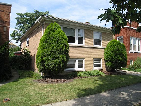 Front view of house facing south. 