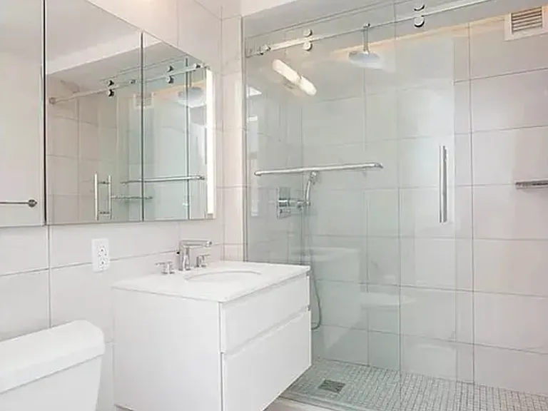 311 W 50th St #5G — Photo 5