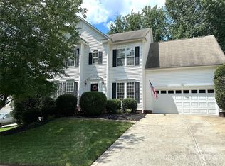 13321 Edgetree Dr, Pineville, NC 28134