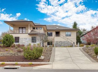 4746 Hathaway Dr, Medford, OR