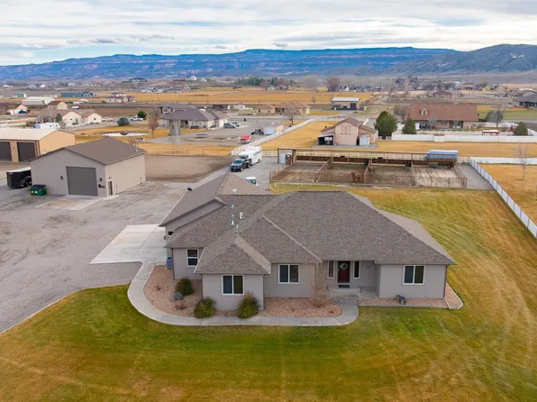 1338 Lutes Crossing Dr, Loma, CO 81524