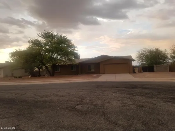 2940 W Paseo Bonito, Tucson, AZ 85746