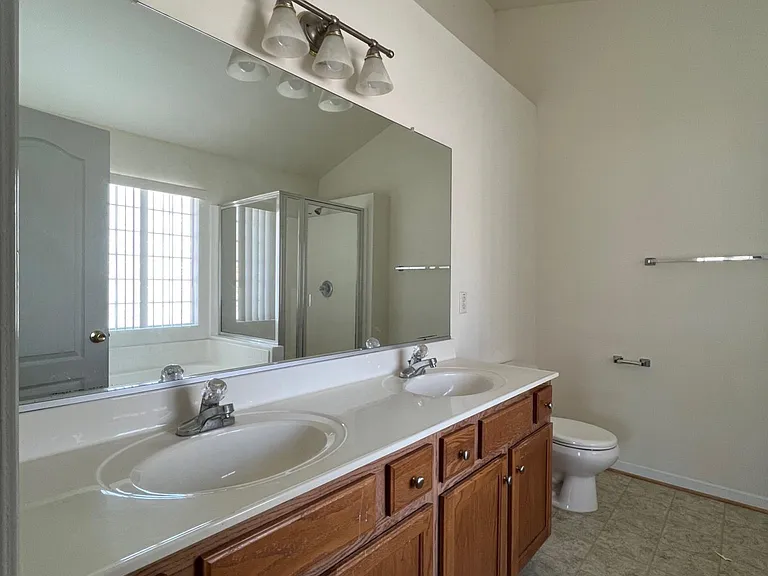 3933 Runey Dr — Photo 11