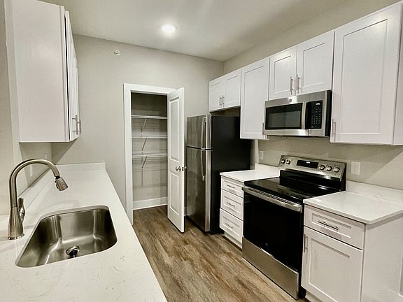 4th image of 253 English Commons Dr #304