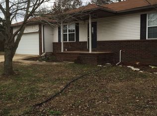 5471 Bradley Ave, Pleasant Hope, MO 65725