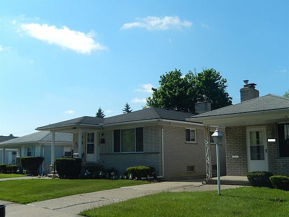 3rd image of 20850 Anita St