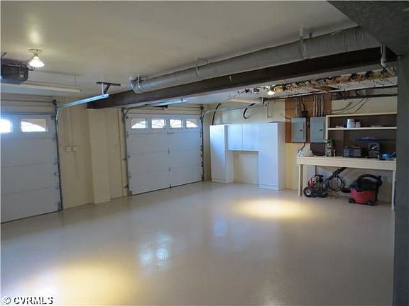 2nd image of 4556 Snowflake Dr