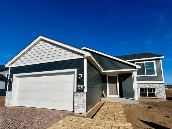 6730 Granby St, North Branch, MN 55056