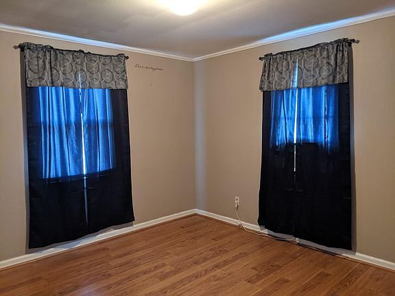4th image of 1907 Wakefield Ave