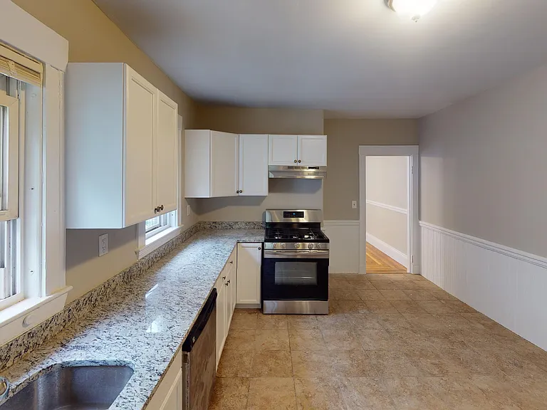 23 Pennsylvania Ave #1E — Photo 1