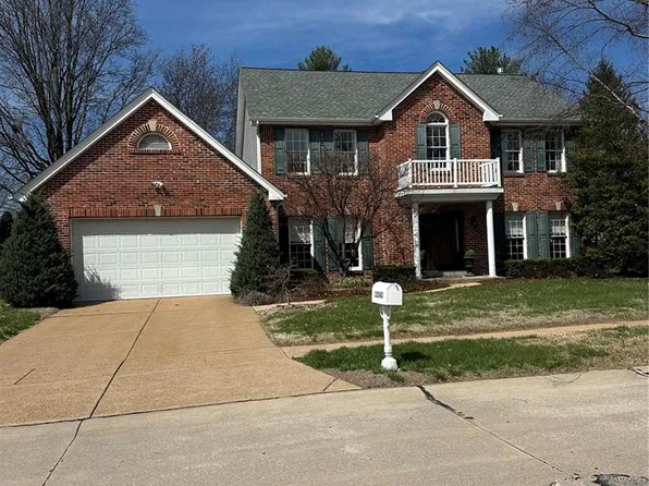 12543 Sunset Dr, Saint Louis, MO 63128