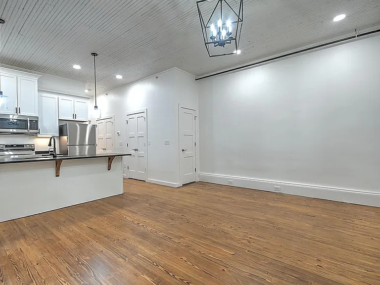 503 State St #302 — Photo 7