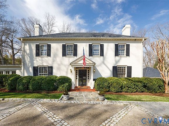 2nd image of 306 Lock Ln