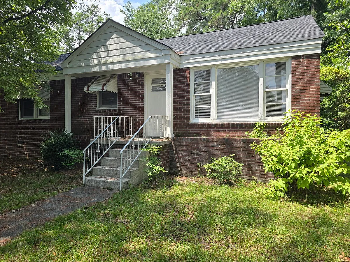 Building Photo - 2102 Long Shadow Ln
