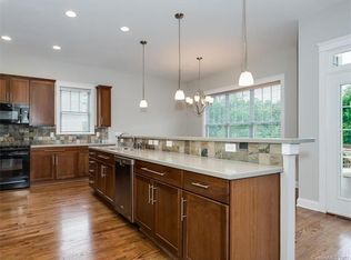 10731 Waycross Dr, Huntersville, NC 28078
