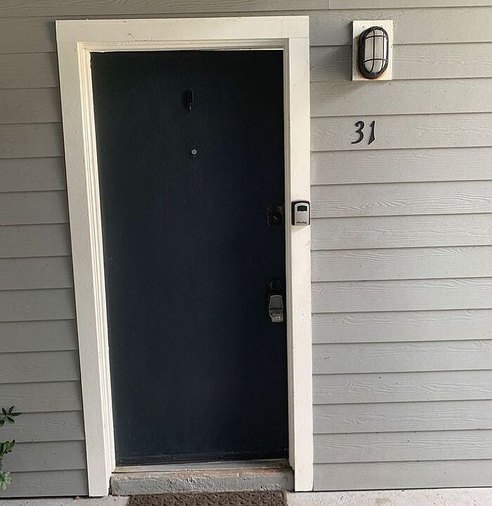 1st image of 1050 Wayne Ave APT 31