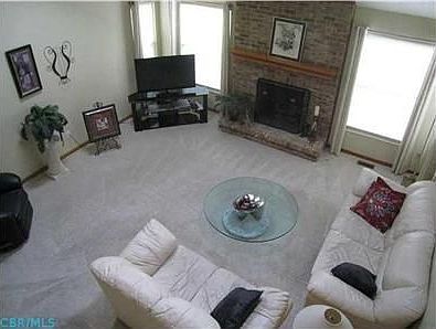 2nd image of 398 Aylesbury Dr S