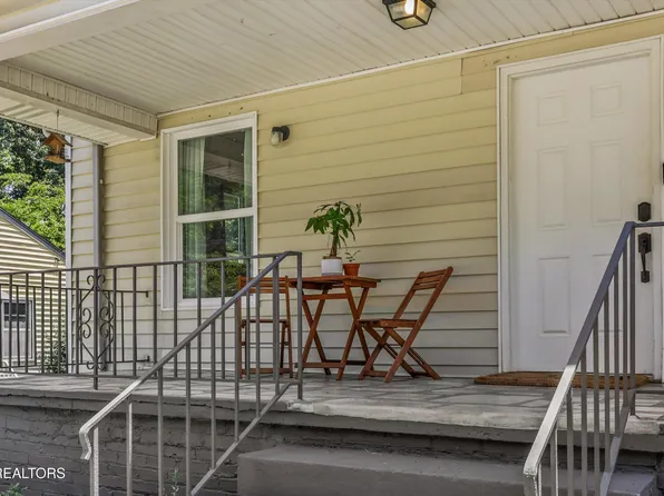 708 E Woodland Ave, Knoxville, TN 37917