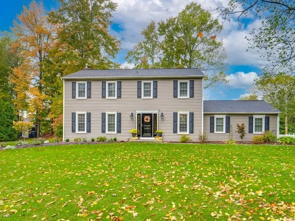 1861 Ashley Dr, Hudson, OH 44236