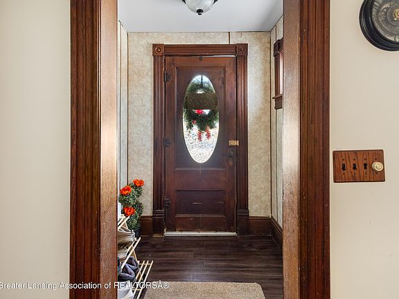 3rd image of 155 W Main St