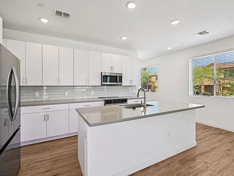 Agave Townhomes — Photo 56