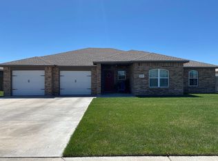 1813 Prairie Grass Trl, Dalhart, TX 79022