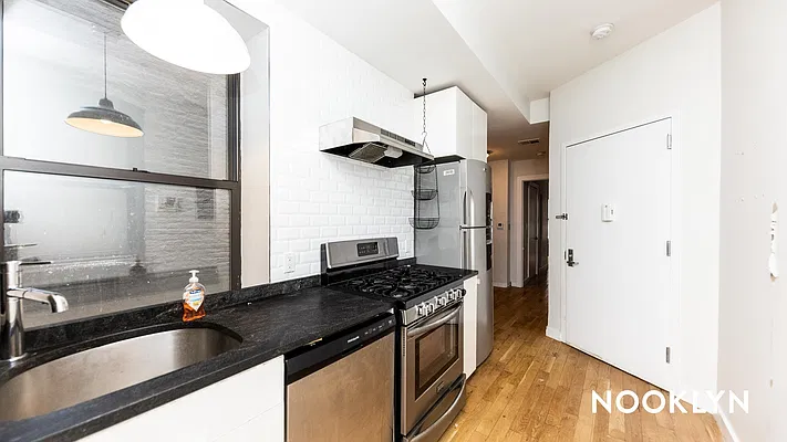 Rented by Nooklyn NYC LLC | media 6