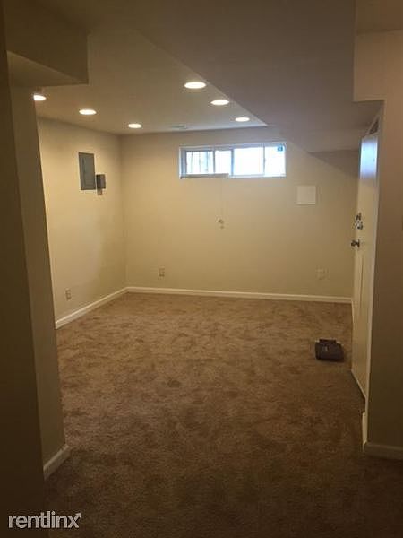 1424 EASTERN B2 LIV3