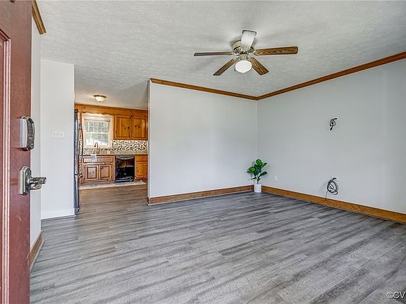 5th image of 14940 Blue Rock Dr