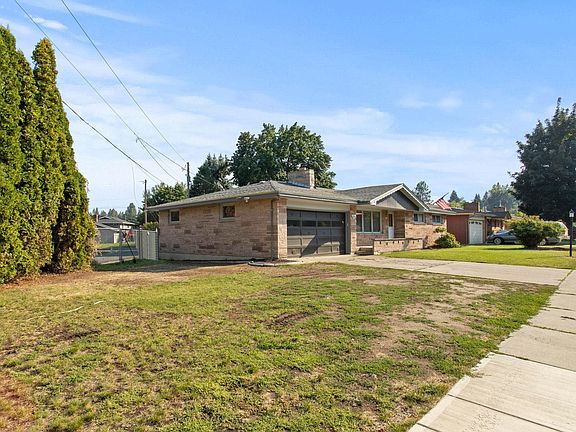 3rd image of 8920 N Country Homes Blvd