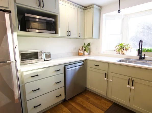 14 Fields Pond Road, Holden, ME 04429