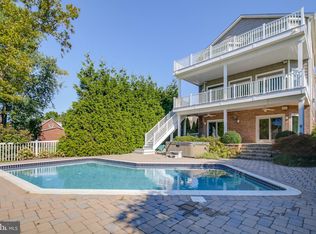 2319 Turkey Point Rd, Essex, MD 21221