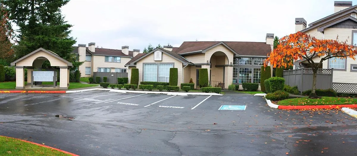 3 bed, 1089 sqft, $2,195 — Photo 1