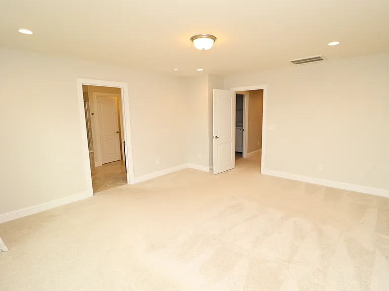 410 Boscawen Ln — Photo 23