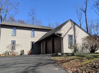 855 Orchard Ln, Lansdale, PA 19446