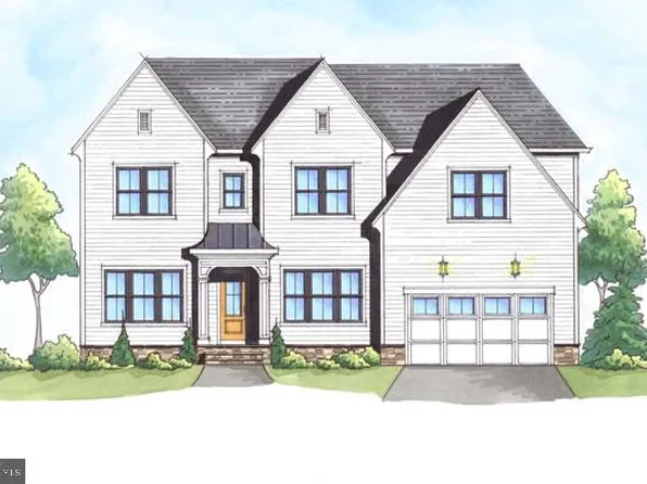 2107 Haycock Rd, Falls Church, VA 22043