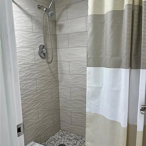 190 Palm Dr #1 — Photo 10