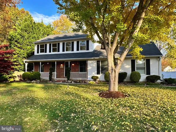 642 Gull Dr, Deale, MD 20751