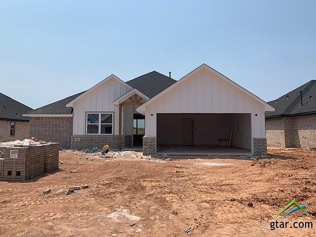1st image of 11424 Lindsey Garden