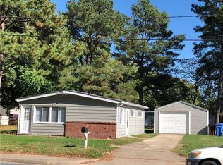 1311 Sparrow Rd, Chesapeake, VA 23325