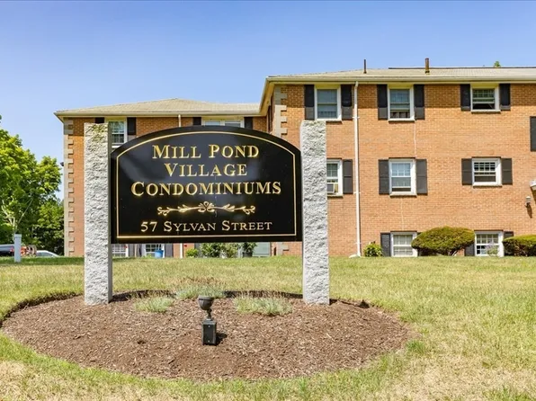 57 Sylvan St APT 3F, Danvers, MA 01923